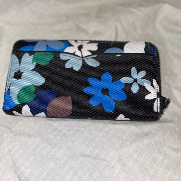 Kate Spade Jae Bold Bloom Continental Zip Around Wallet Black Floral Canvas - Picture 2 of 5